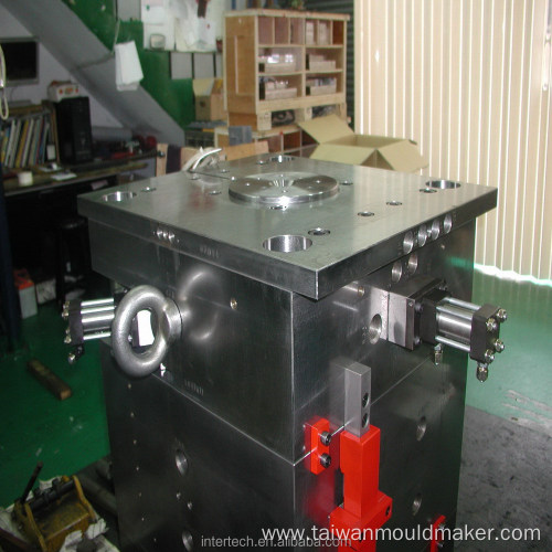 plastic injection mould tools company